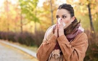 Профілактика сезонних загострень: які аналізи допоможуть уникнути проблем із шлунком, суглобами та шкірою восени?